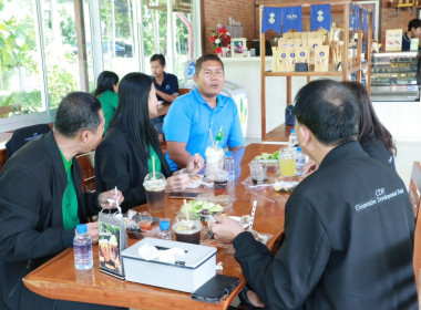 เยี่ยมชมโรงงานแปรรูปสับปะรดลูกหลานเกษตรกรกลับบ้านและตรวจเยี่ยม ติดตาม แนะนำ การดำเนินการสหกรณ์โคนมเชียงราย ... พารามิเตอร์รูปภาพ 7
